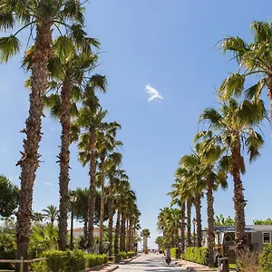Estival Vendrell Platja Parque de Campismo