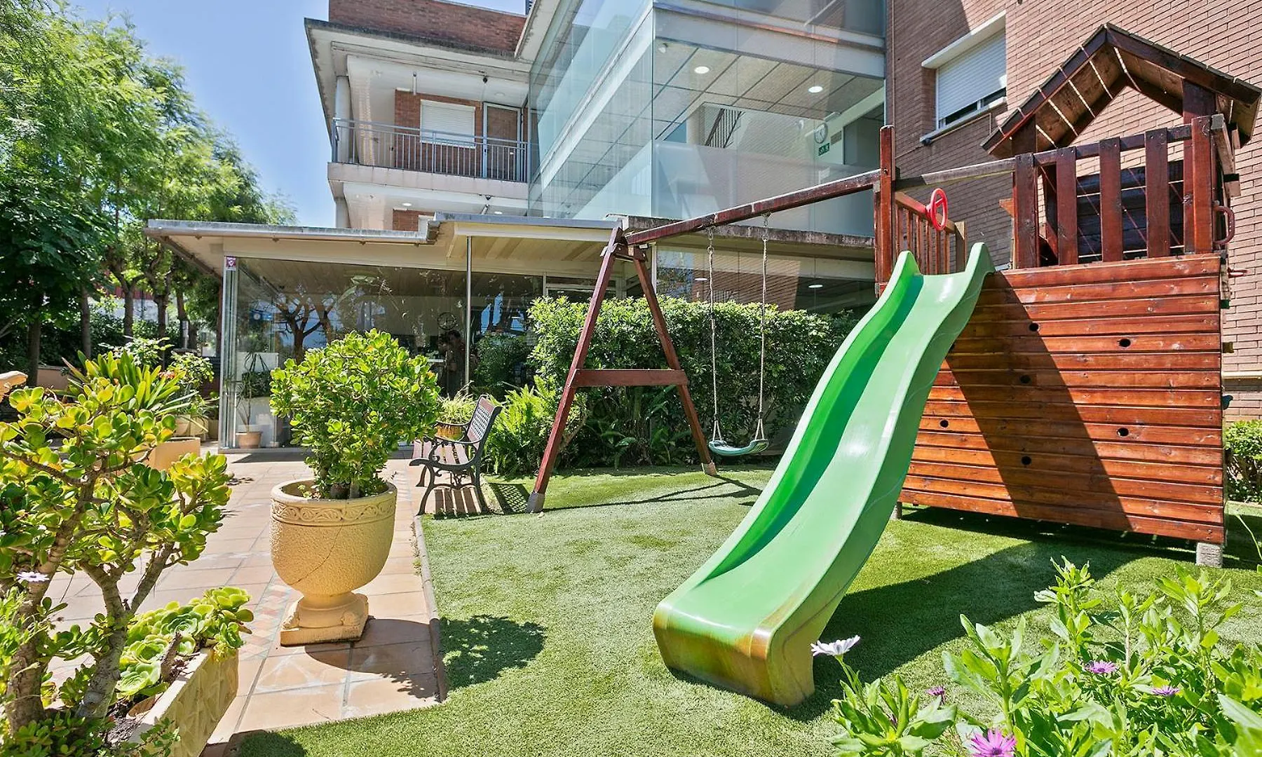 Apartamentos Velor Castelldefels