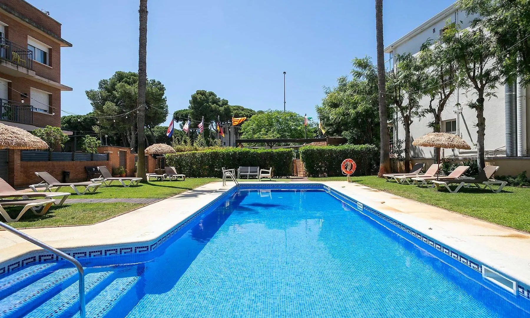 Apartamentos Velor 0*, Castelldefels