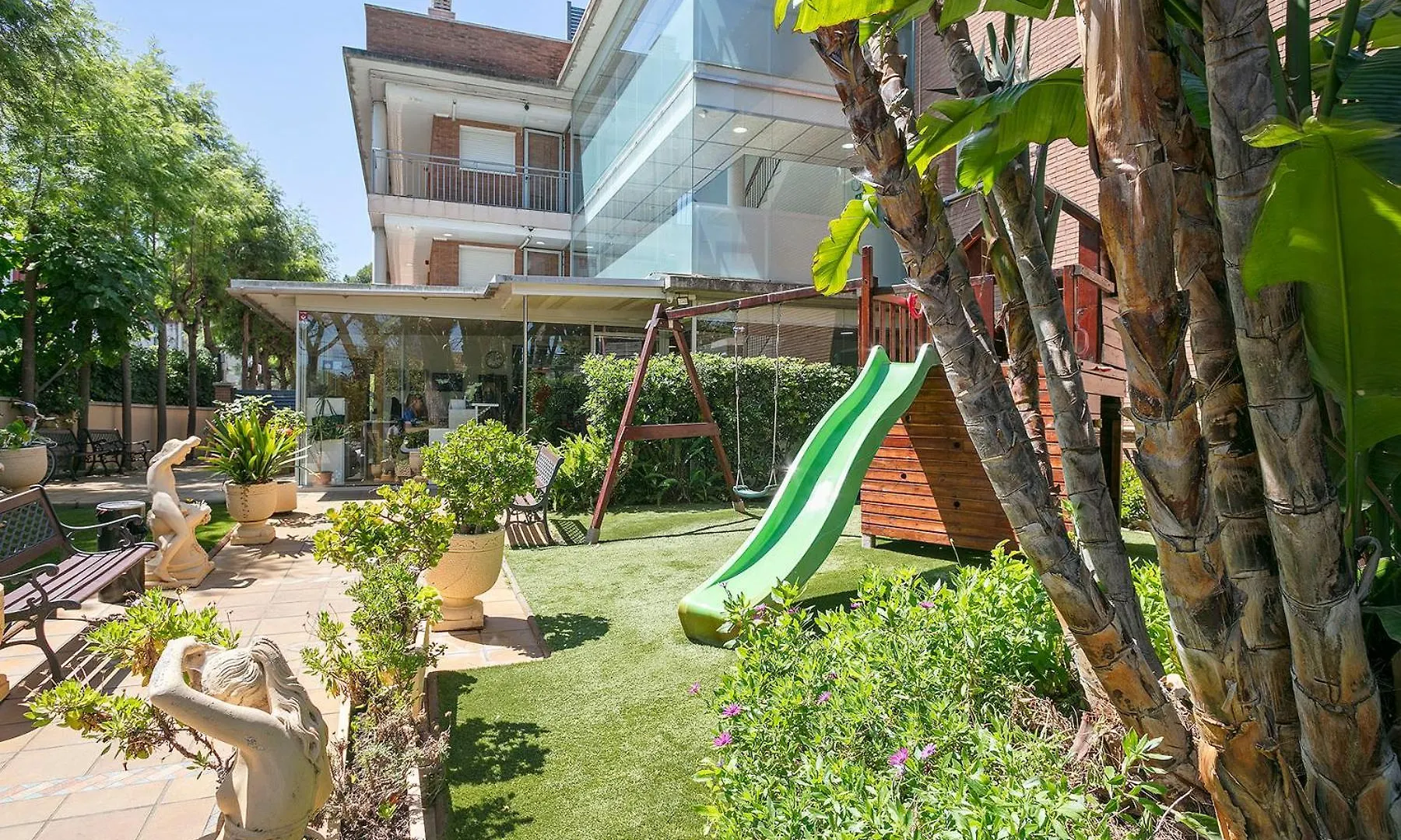 Apartamentos Velor