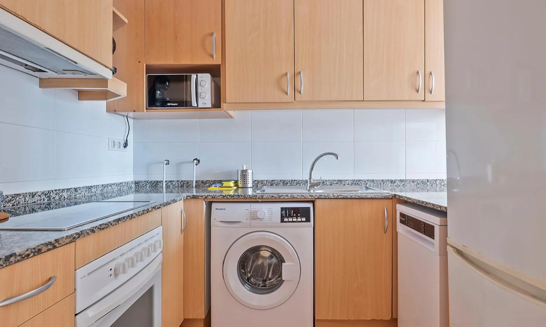 Apartamentos Velor Apartment Castelldefels