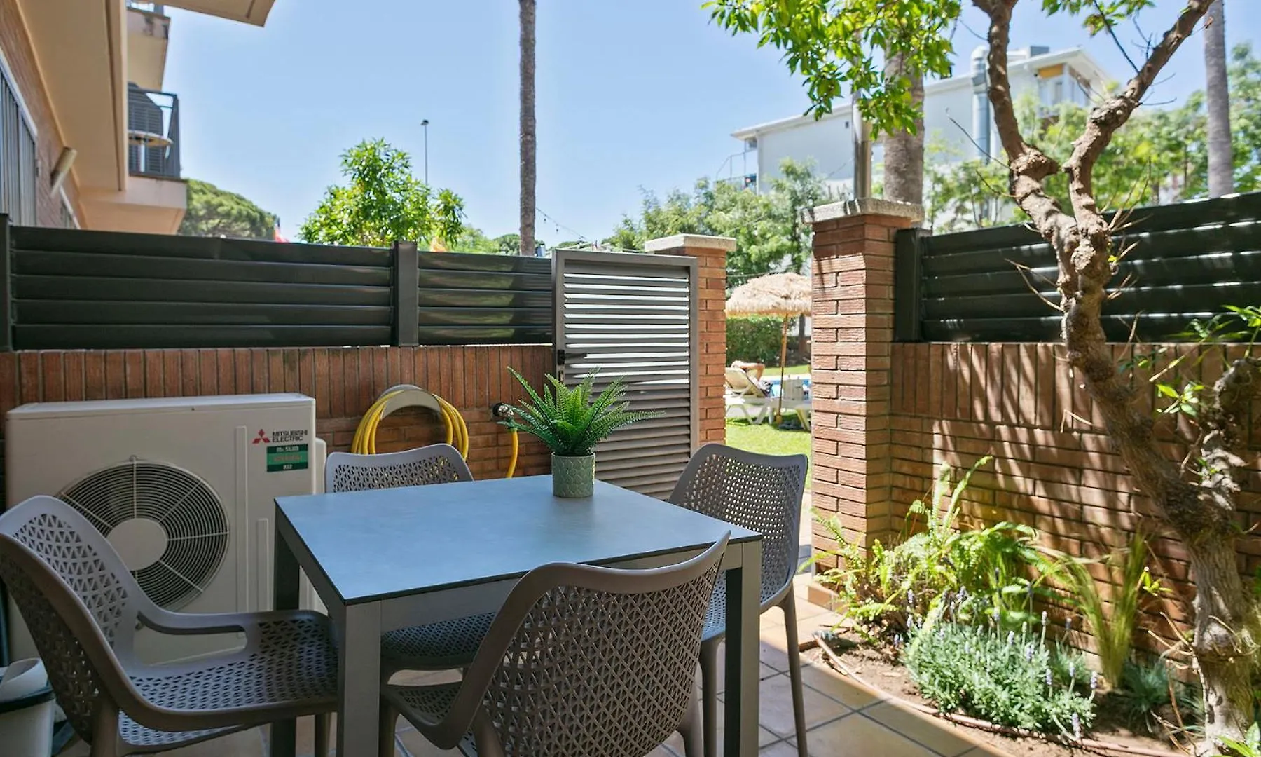 Apartamentos Velor 0*, Castelldefels